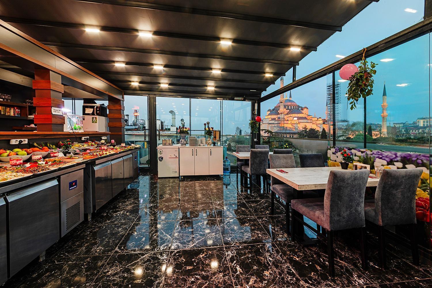 Aristocrat Hotel Istanbul Exterior photo