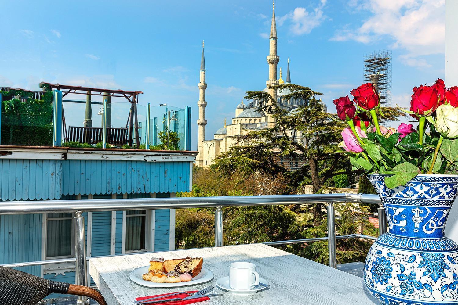 Aristocrat Hotel Istanbul Exterior photo