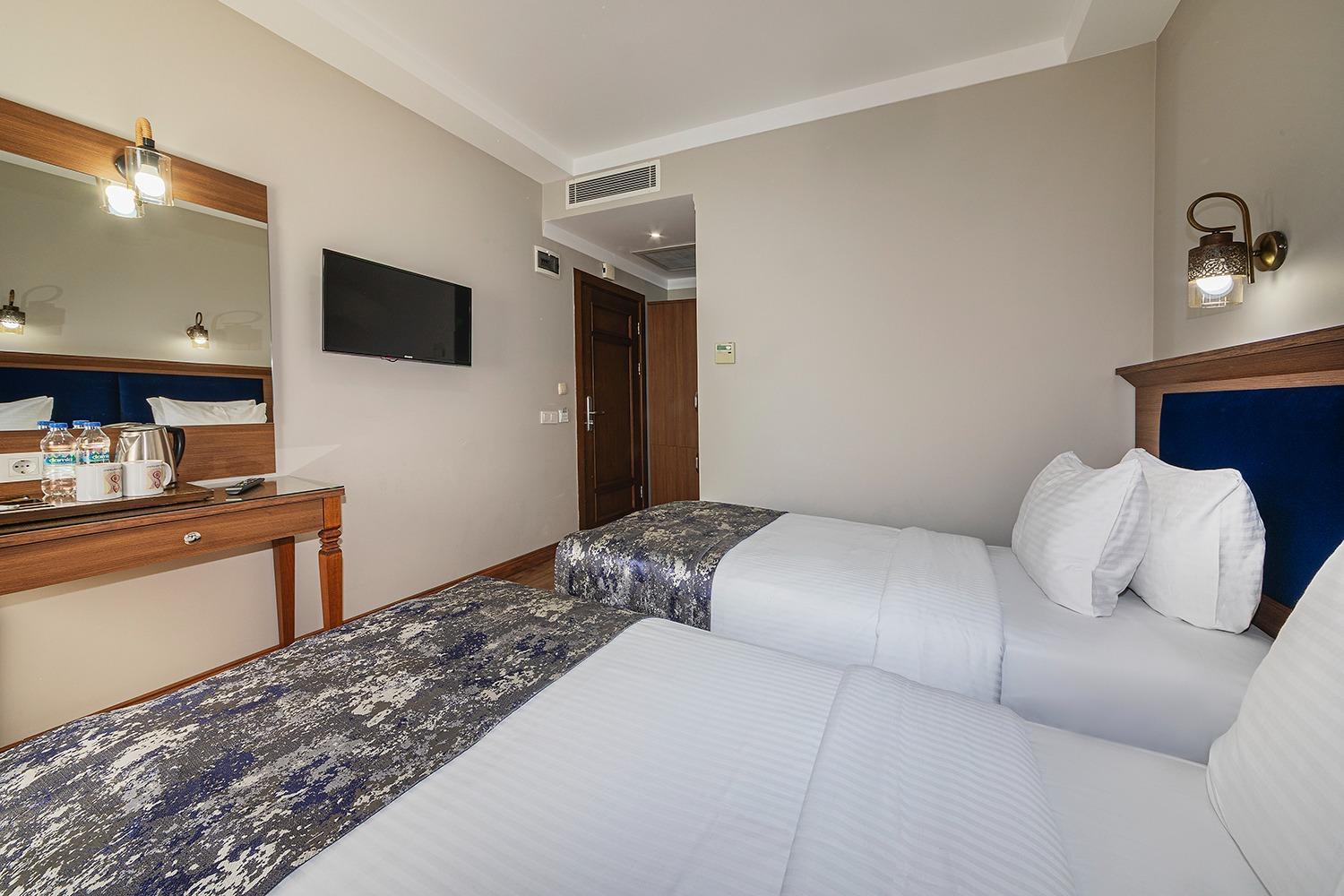 Aristocrat Hotel Istanbul Exterior photo